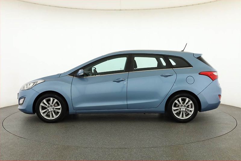 Hyundai i30 (2014) 1.6 MPI, Serv.kniha, Tempomat - fotka 3 z 15