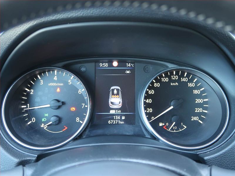 Nissan Qashqai (2019) 1.3 DIG-T, Navi, Tempomat - fotka 11 z 17
