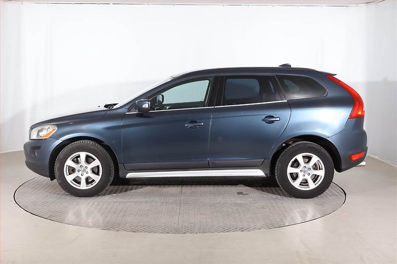 Volvo XC60 (2009) D3, 4X4, Navi, Tempomat - fotka 3 z 19