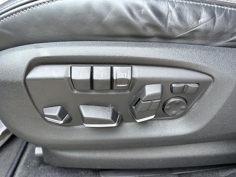 BMW X6 xDrive30d  - fotka 22 z 23