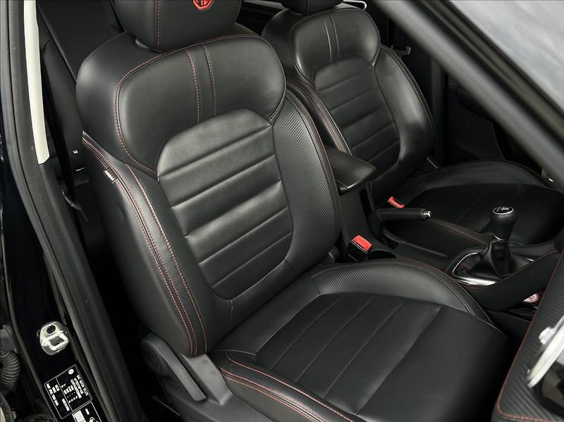 MG ZS 1,5 VTI-tech ICE Luxury záruka - fotka 20 z 25