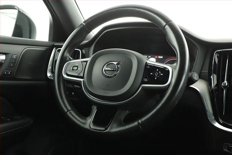 Volvo V60 (2020) T8 Polestar - fotka 8 z 20