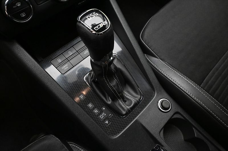 Škoda Octavia 2,0 TDI 135kW RS Záruka až 5 l - fotka 21 z 30