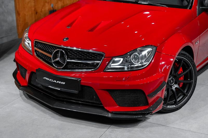Mercedes-Benz Třídy C Black Series - fotka 3 z 23