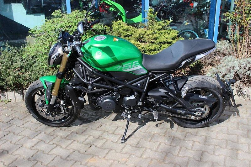 Benelli 752S (2024) A2 35 KW AKCE  POZOR - fotka 2 z 6