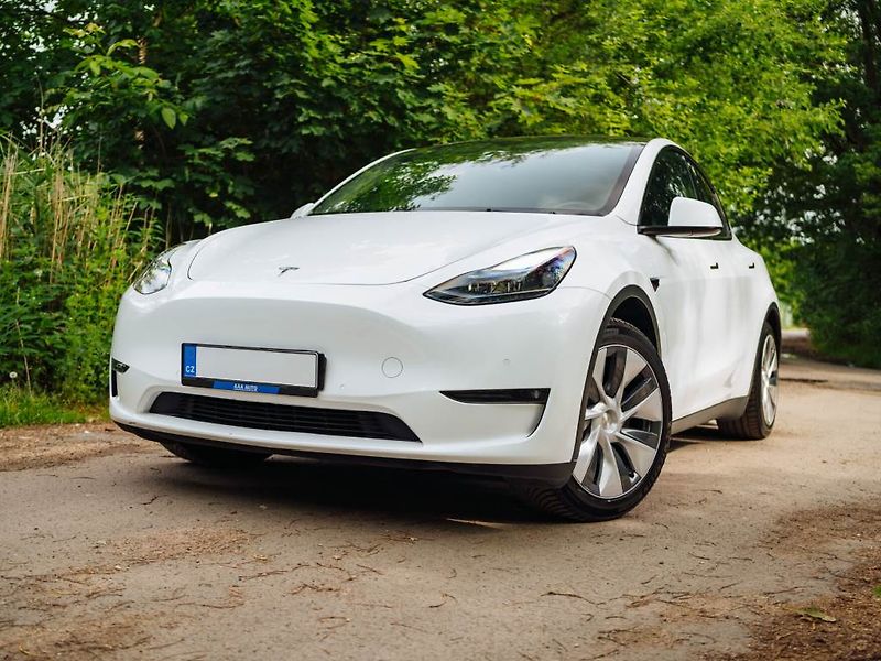 Tesla Model Y (2022) Long Range AWD 79kWh, SoH 91% - fotografie inzerátu