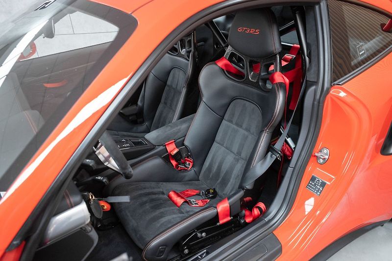 Porsche 911 GT3 RS 4.0 !Najeto 14.885km! - fotka 7 z 49