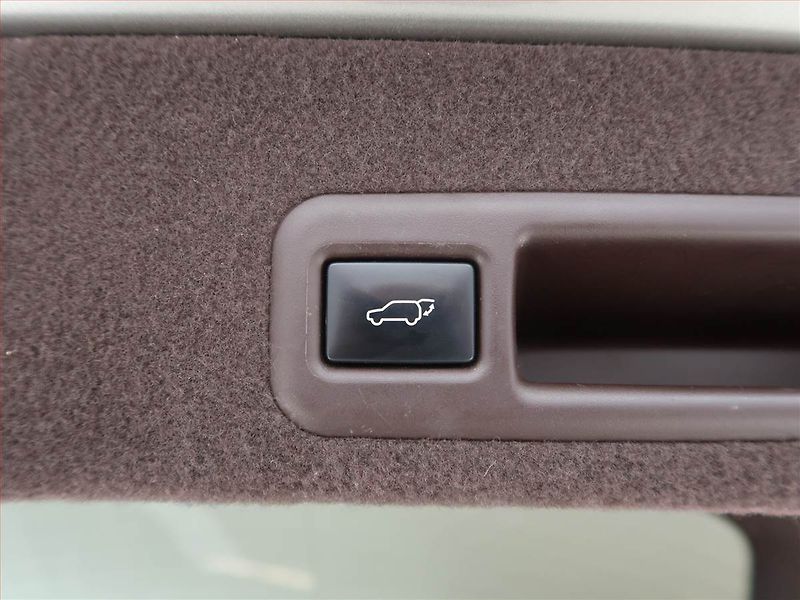 Lexus RX 400h (2017) 450 h - fotka 20 z 27