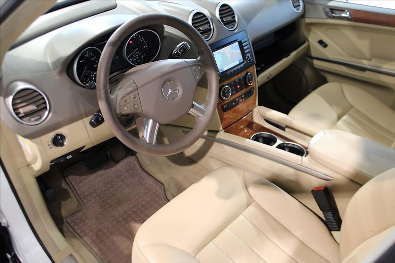 Mercedes-Benz Třídy M 350 4MATIC H&K/Pano  ML - fotka 10 z 23