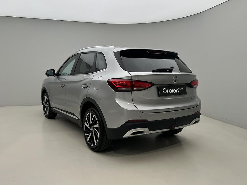 MG ZS HYBRID+ EXCLUSIVE 1.5 AUT - fotka 10 z 39