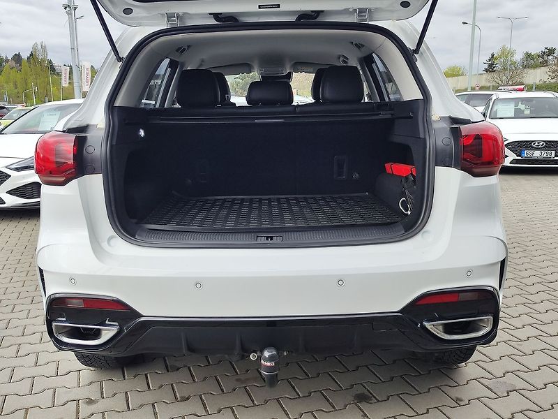 MG HS 1.5 TGi/119kW Essential - fotka 9 z 36