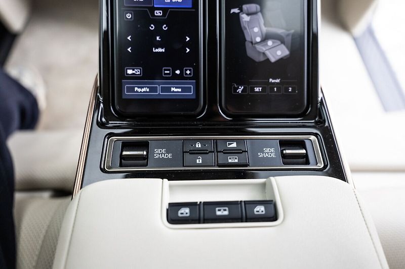Lexus LM 350h  350H 2,5 HEV Luxury VIP Amonit - fotka 32 z 39