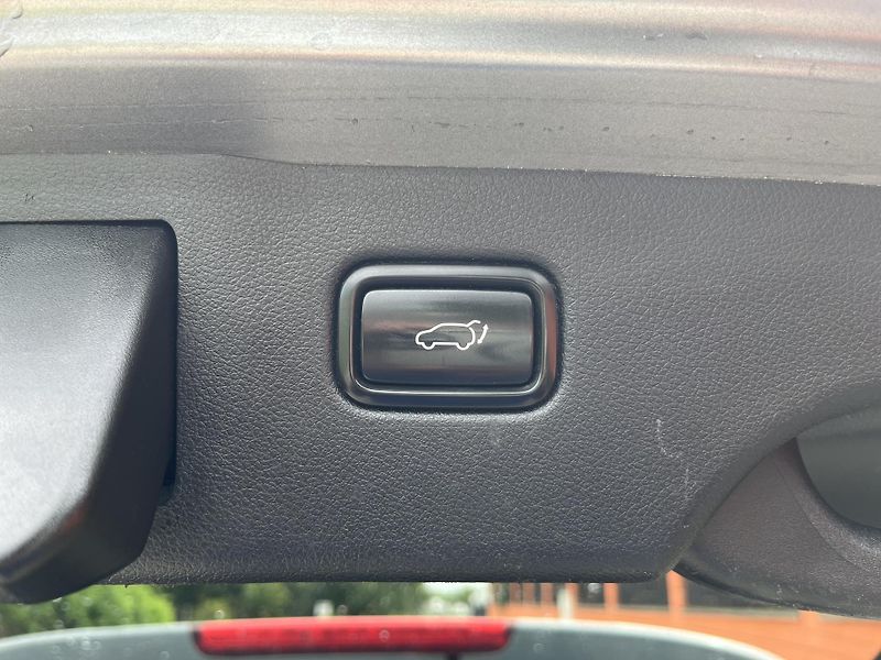 Kia Sorento 2.2 CRDi Platinum 4x4 Automat - fotka 13 z 33