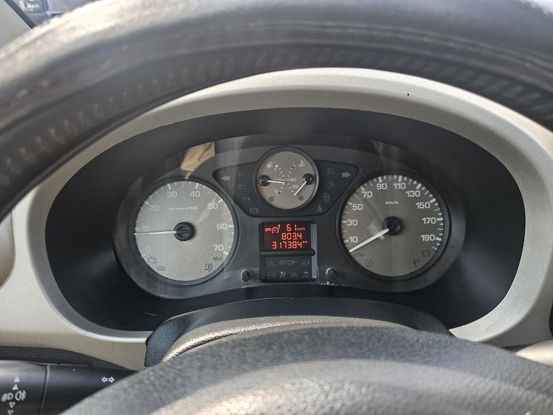 Citroën Berlingo 1,6 HDI 84 kW tažné, nez. top. - fotka 10 z 19