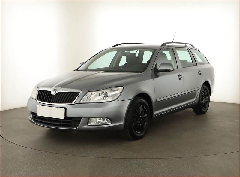 Škoda Octavia (2013) 1.4 TSI, Tempomat - fotka 2 z 12