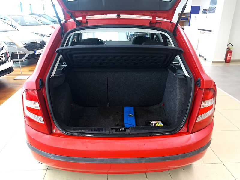 Škoda Fabia 1.2 HTP, ČR - fotka 8 z 21