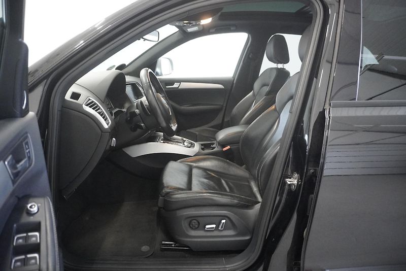 Audi SQ5 3.0 TDi QUATTRO AUTOMAT - fotka 11 z 39