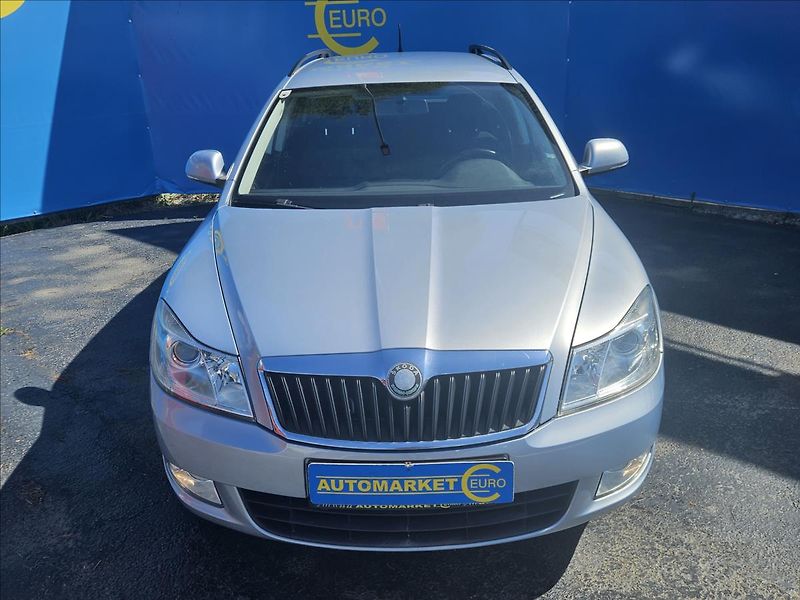 Škoda Octavia 1,2 TSI  Elegance Combi - fotka 2 z 15