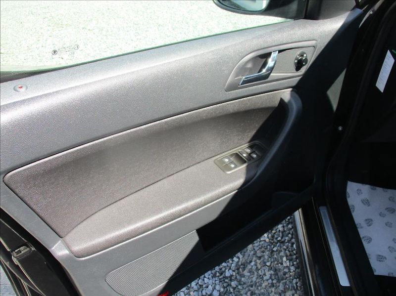 Škoda Yeti 1,4 TSI, MonteCarlo, servis, - fotka 18 z 42