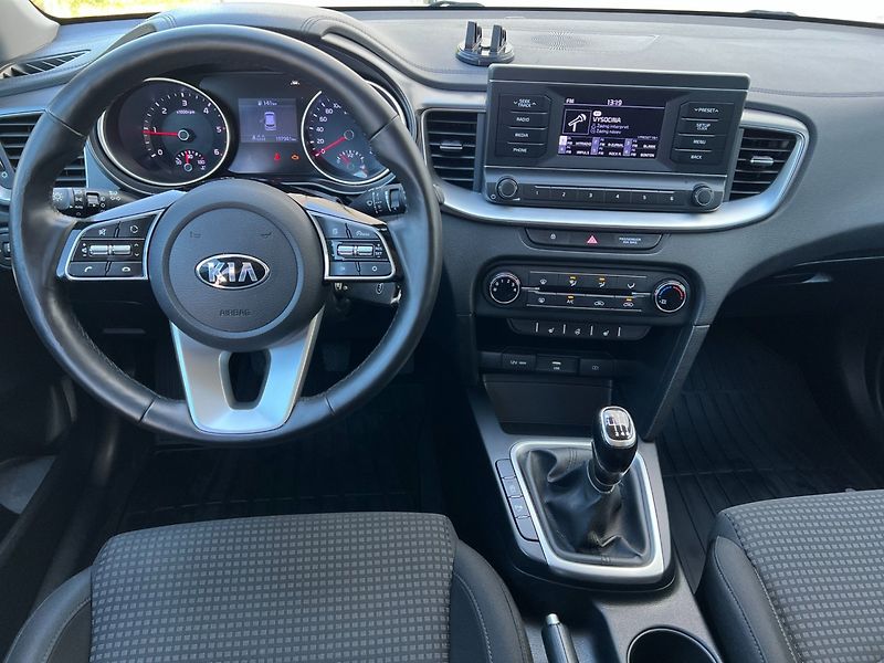 Kia Ceed (2019) SW 1.6CRDi Fresh! ČR! Tažné! - fotka 14 z 28