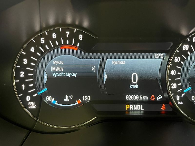 Ford S-MAX 2,5 HEV ST-Line - fotka 62 z 68