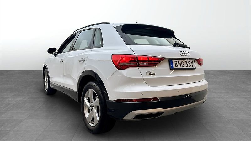 Audi Q3 35TFSI S Tronic LED Cockpit - fotka 4 z 17