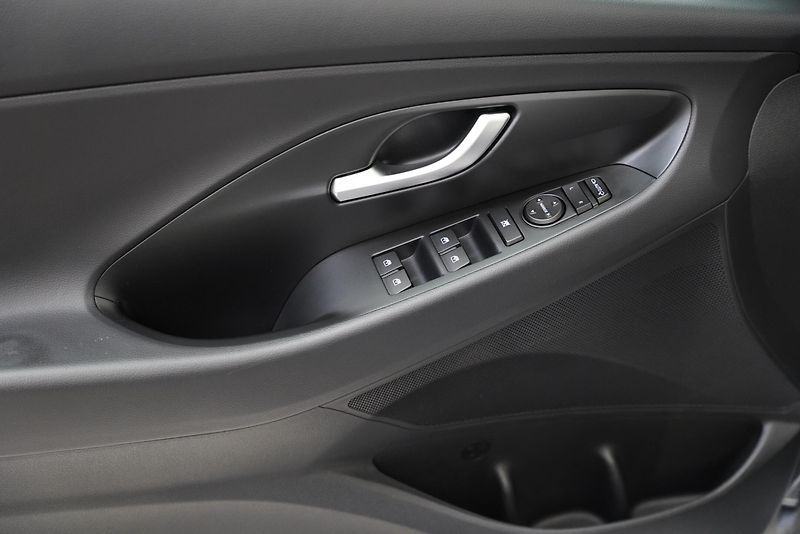 Hyundai i30 - fotka 12 z 24