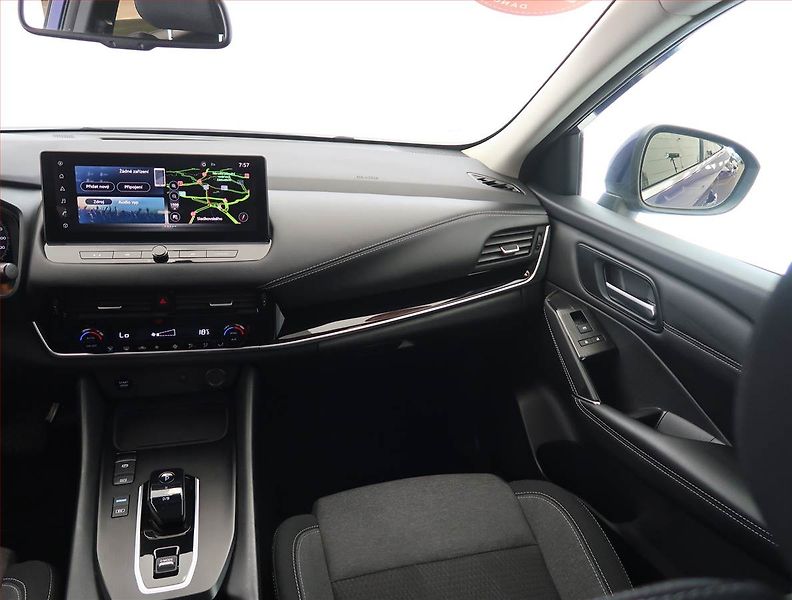 Nissan Qashqai (2024) N-Connecta 1.5 e-Power - fotka 8 z 23