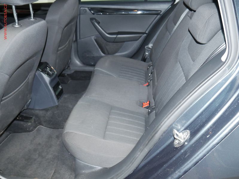 Škoda Octavia (2019) 2.0 TDI, 1.maj, DSG, navi - fotka 10 z 24
