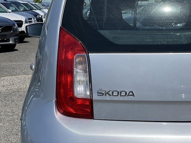 Škoda Citigo 1.0MPi 44kw ABS ASR KLIMA - fotka 34 z 36