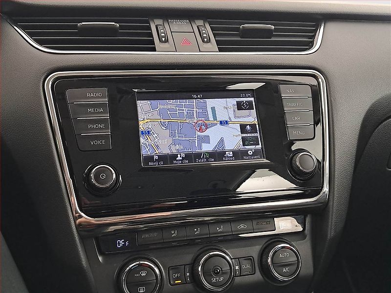 Škoda Octavia (2015) Elegance 2.0 TDI, Kůže, Navi - fotka 13 z 19
