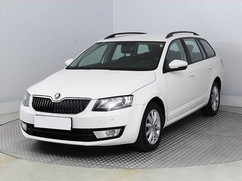 Škoda Octavia (2016) 1.6 TDI, Serv.kniha, Tempomat - fotka 2 z 17