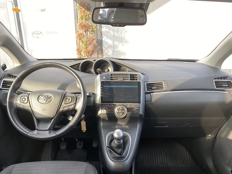 Toyota Verso 1.8i, ČR-1m, Trend, tažné - fotka 10 z 17