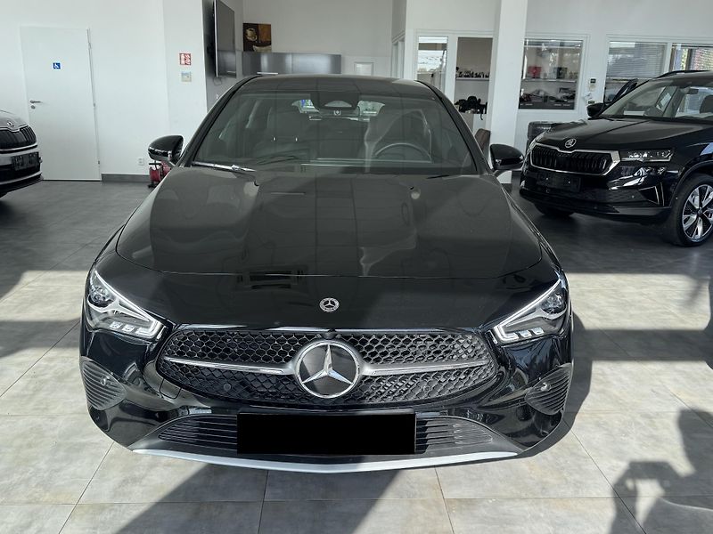 Mercedes-Benz CLA (2025) CLA 200 Shooting Brake NAVI  - fotka 2 z 26