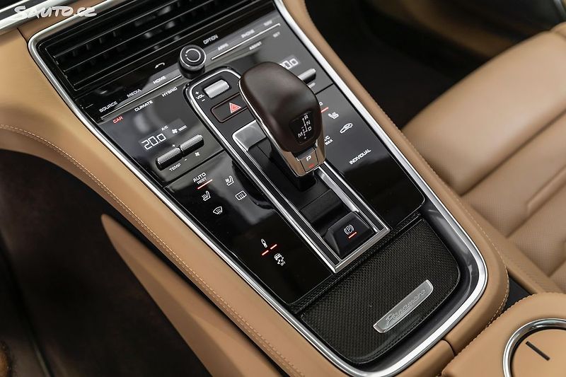 Porsche Panamera Turbo S E-Hybrid*CZ*záruka - fotka 31 z 41