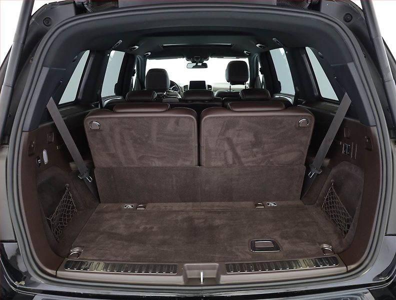 Mercedes-Benz GLS (2018) 400 4MATIC - fotka 19 z 25