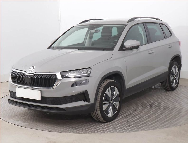 Škoda Karoq (2024) 2.0 TDI - fotka 2 z 17