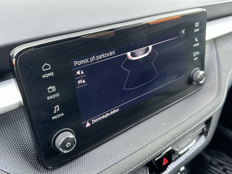 Škoda Fabia (2024) 1.0 TSI DSG Top Selection - fotka 13 z 31