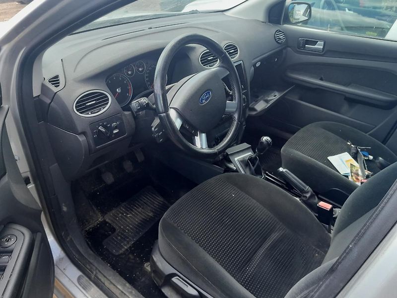 Ford Focus II 1.6 85Kw NÁHRADNÍ DÍLY - fotka 7 z 8