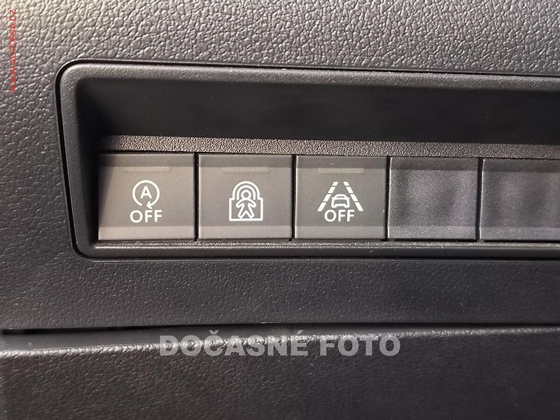Opel Combo (2019) 1.5CDTi, Life, navi, panor - fotka 23 z 25