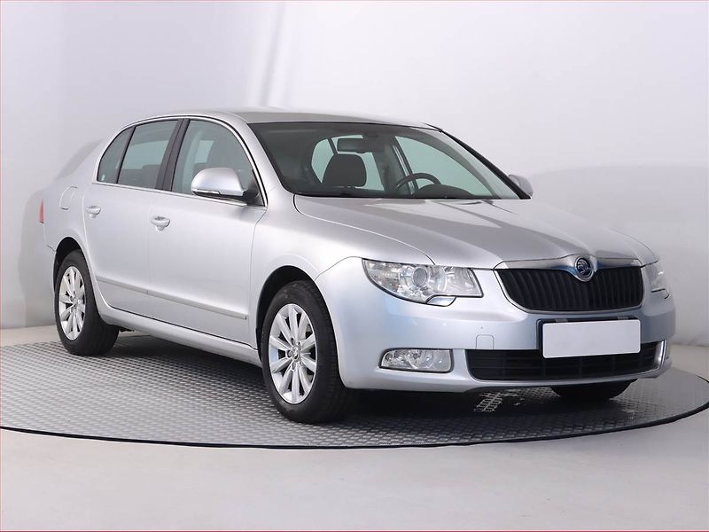 Škoda Superb (2012) 2.0 TDI, Serv.kniha, Tempomat - fotografie inzerátu