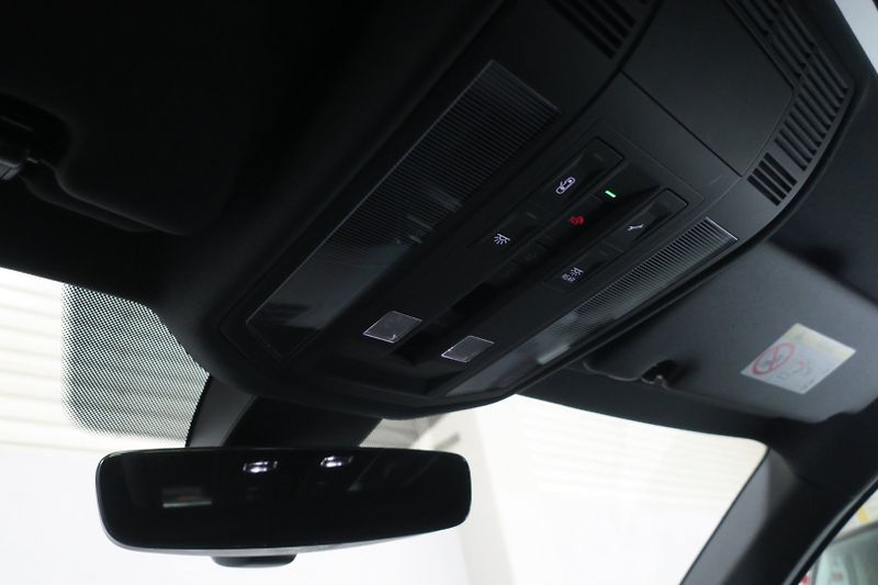 Volkswagen Touareg (2026) NEW Final Edition R Line 210kW - fotka 24 z 50
