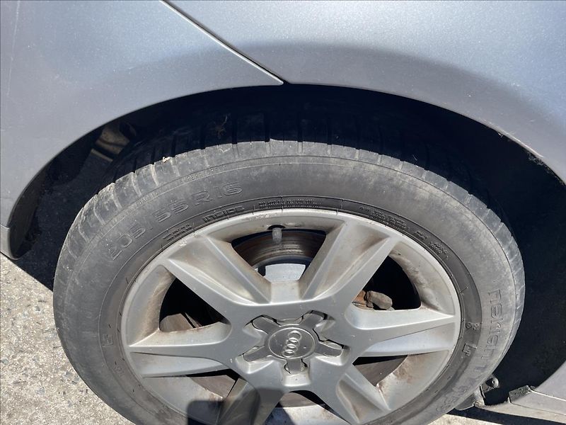Audi A3 2,0 TDi 103kW*S-line*servis - fotka 44 z 47