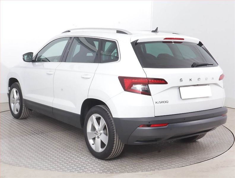 Škoda Karoq (2022) Style 1.5 TSI - fotka 4 z 20