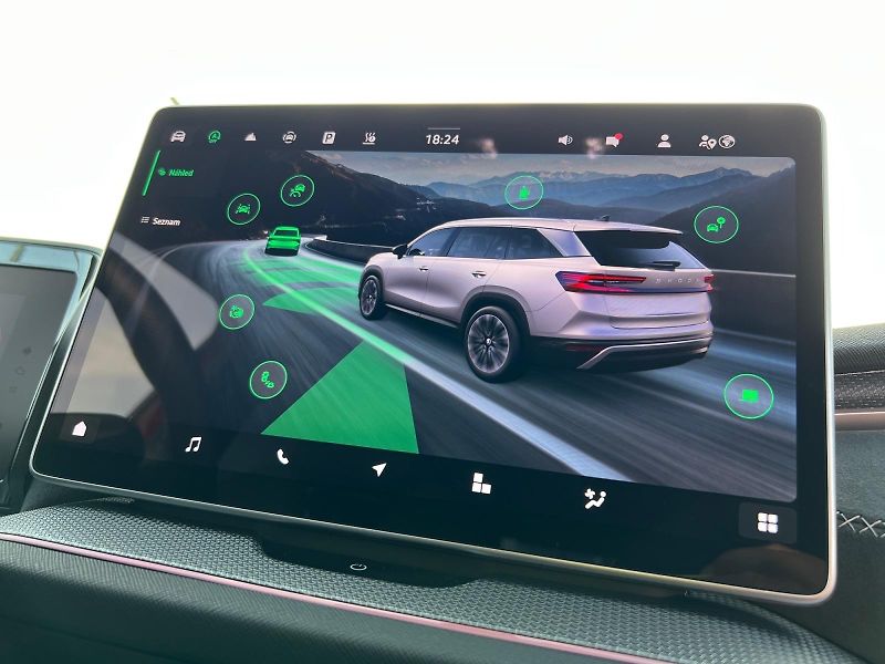 Škoda Kodiaq (2024) SPORTLINE WEBASTO TAŽNÝ DPH - fotka 32 z 37