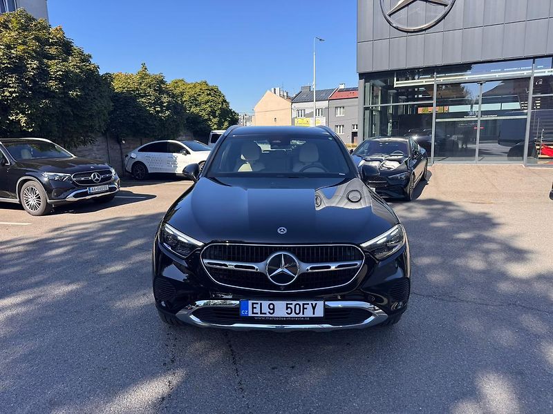 Mercedes-Benz GLC (2026) 300 de 4MATIC - fotka 2 z 23