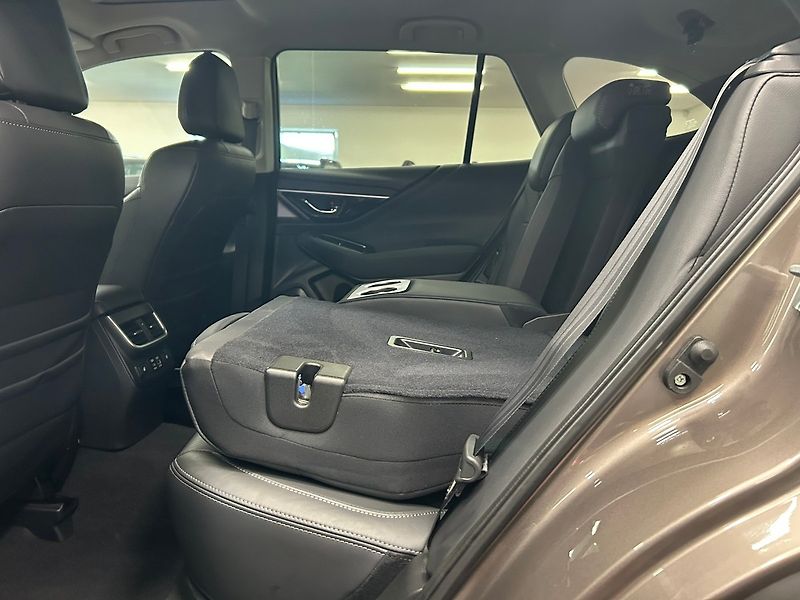 Subaru Outback (2024) 2.5 Touring 2024 | Záruka - fotka 20 z 57