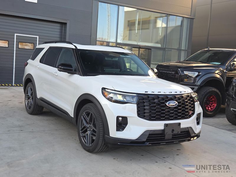 Ford Explorer (2026) Explorer ST  400 PS - fotka 3 z 15