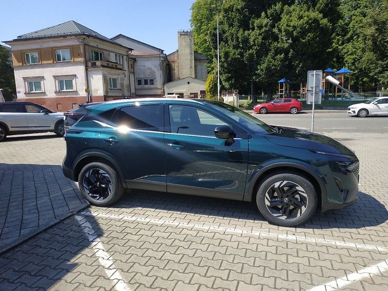 Nissan Qashqai 1.3T mHEV AT,4WD, ZADÁNO - fotka 4 z 25