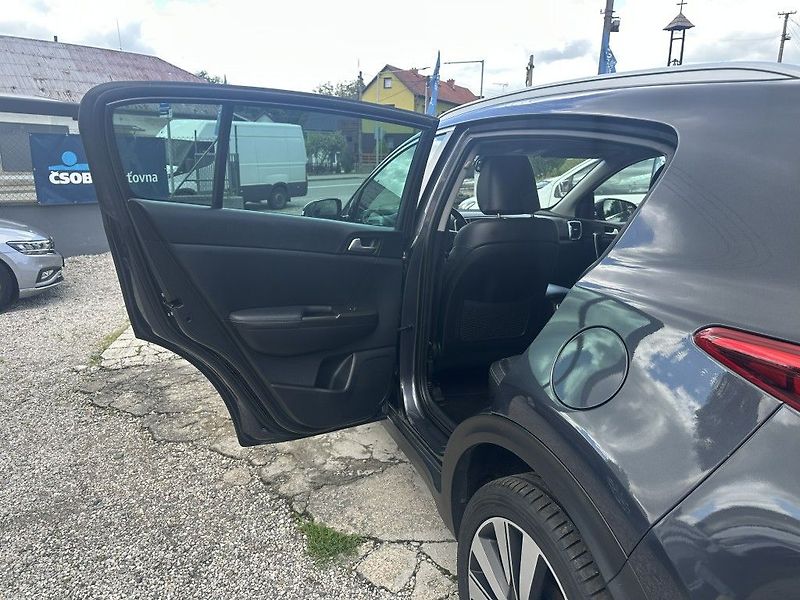 Kia Sportage 1.7 CRDi 104kW automat - fotka 21 z 25